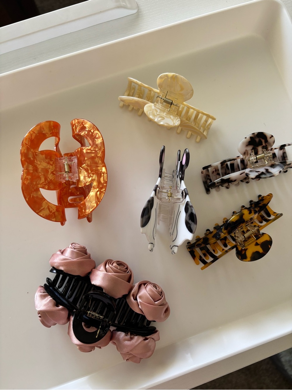 Claw Clip Accessory Bundle | Pretzel, Bulldog, Floral & marbled | 6 Pieces - Picture 5 of 5